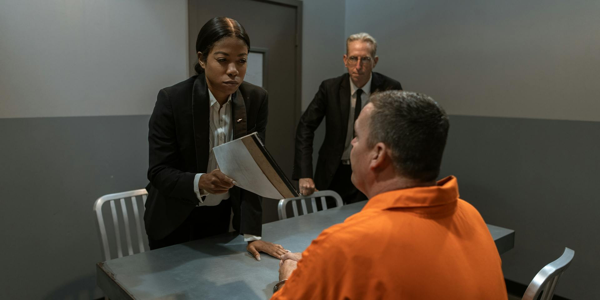 What Happens If You Refuse to Answer Police Questions?