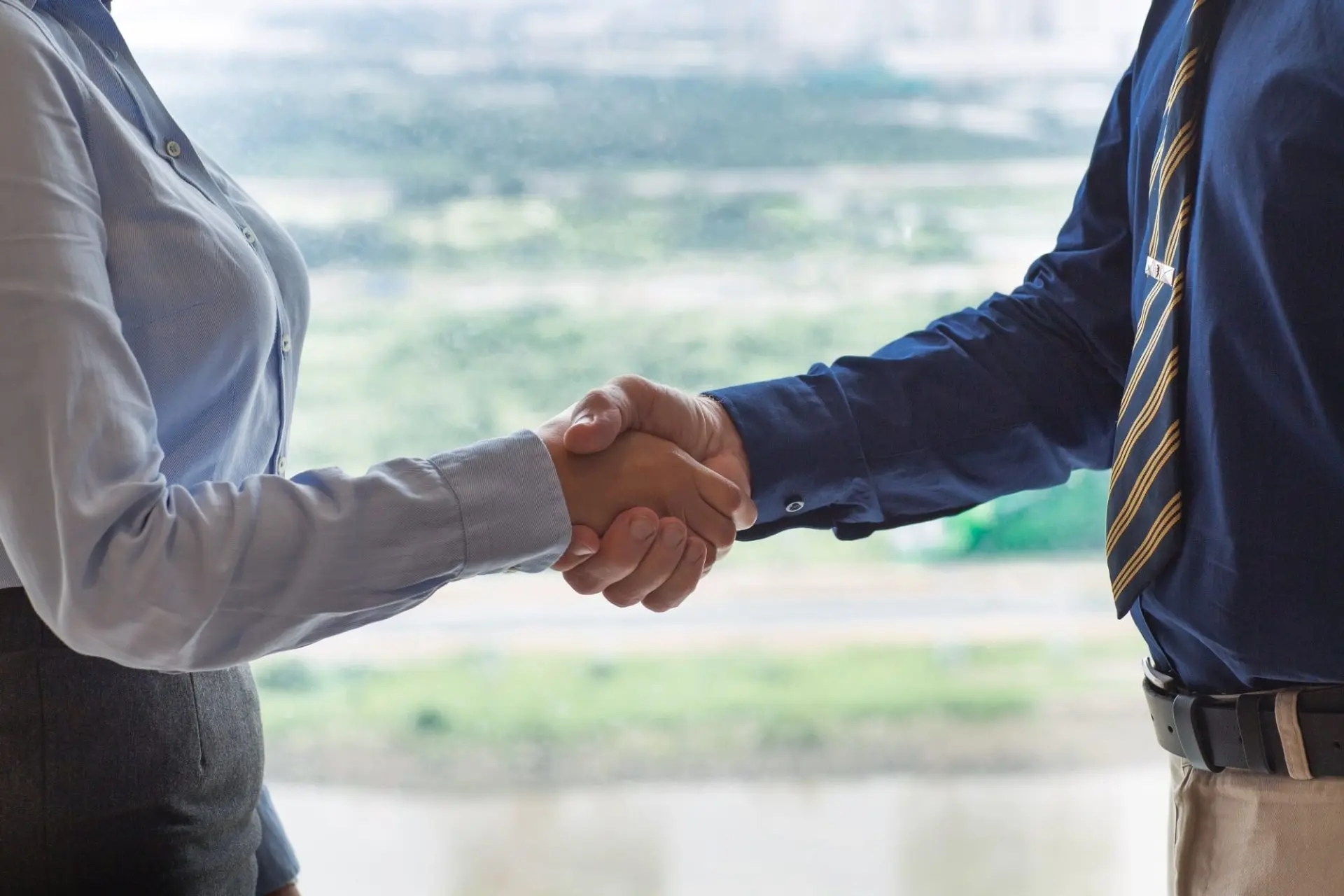 Navigating Import and Export Laws: Trade Laws & Commerce